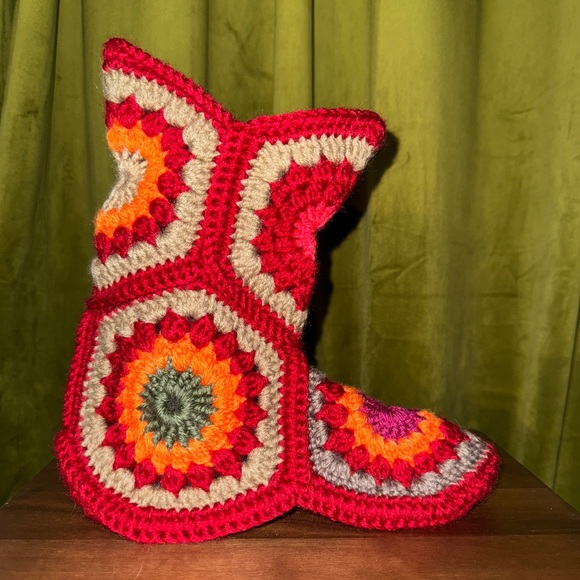 Colorful Crochet Booties - Picture 3 of 6